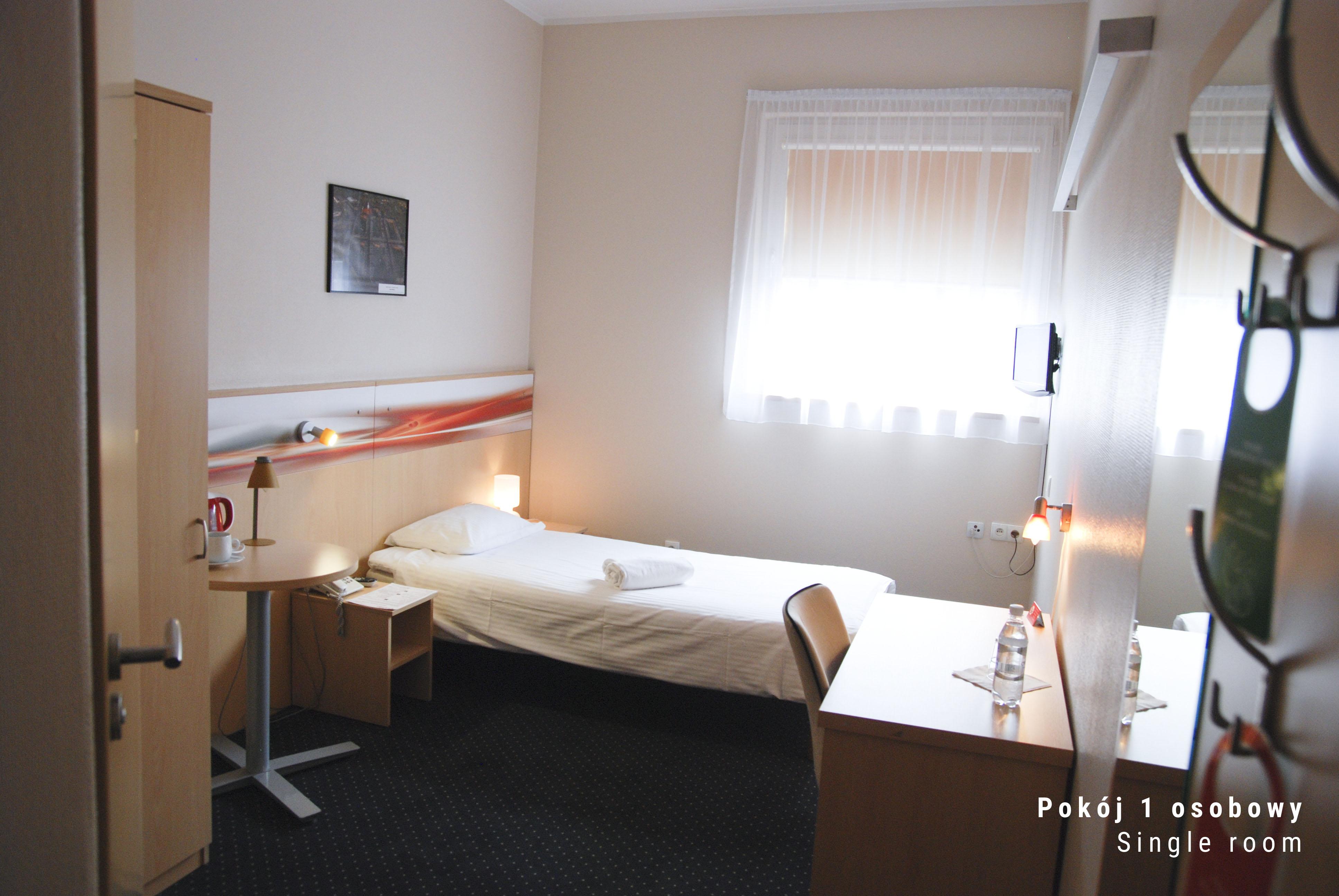 Economy Silesian Hotel Katowice Luaran gambar