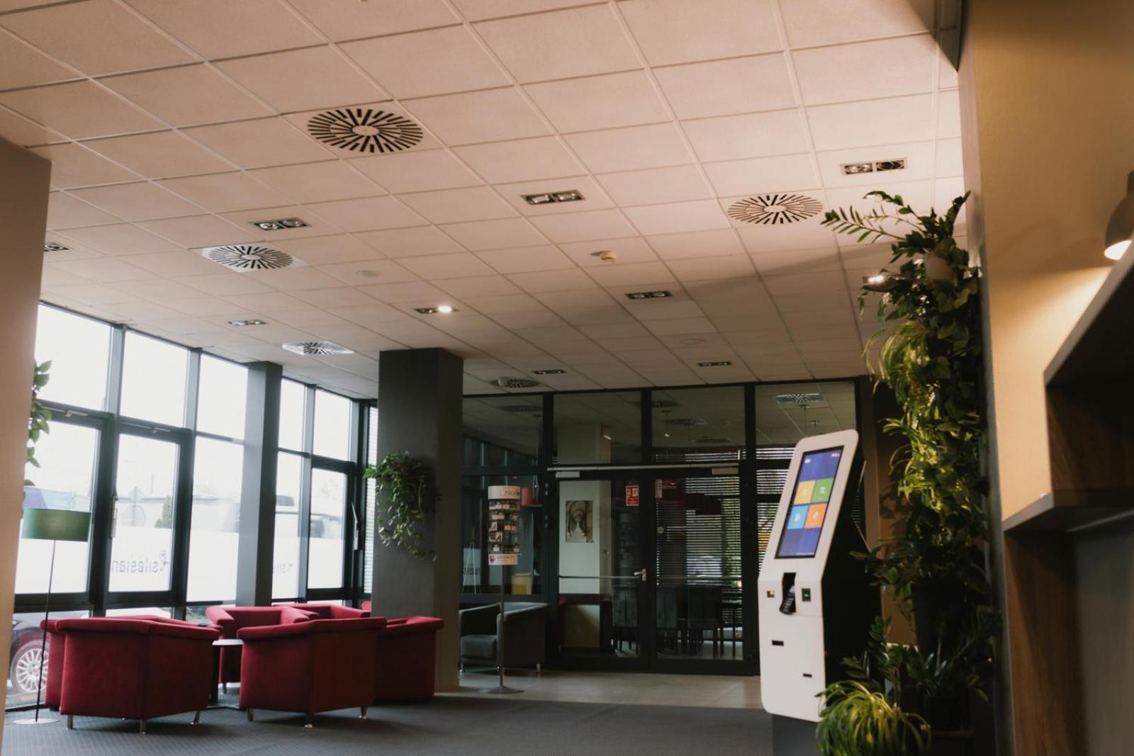 Economy Silesian Hotel Katowice Luaran gambar
