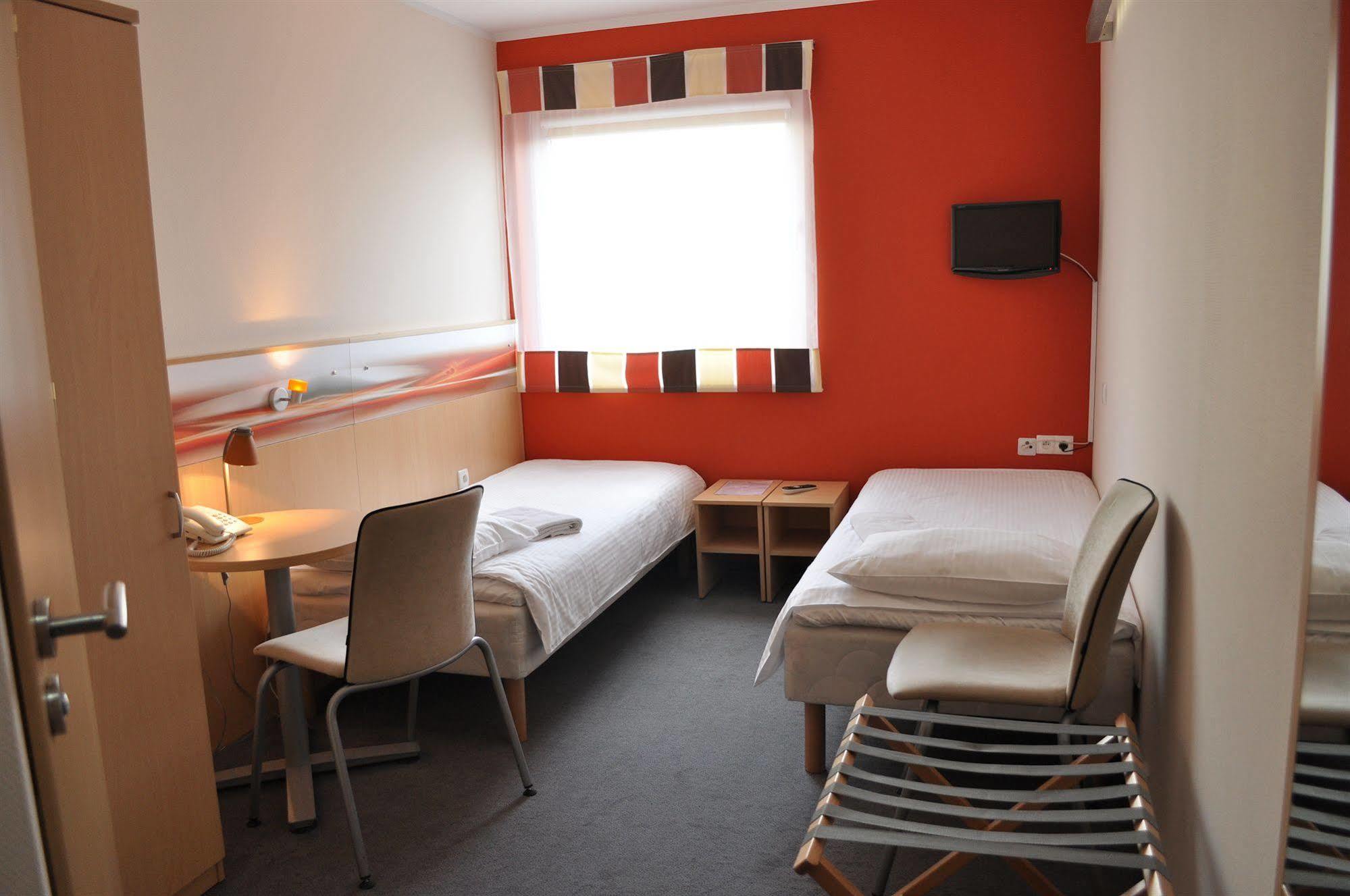 Economy Silesian Hotel Katowice Luaran gambar