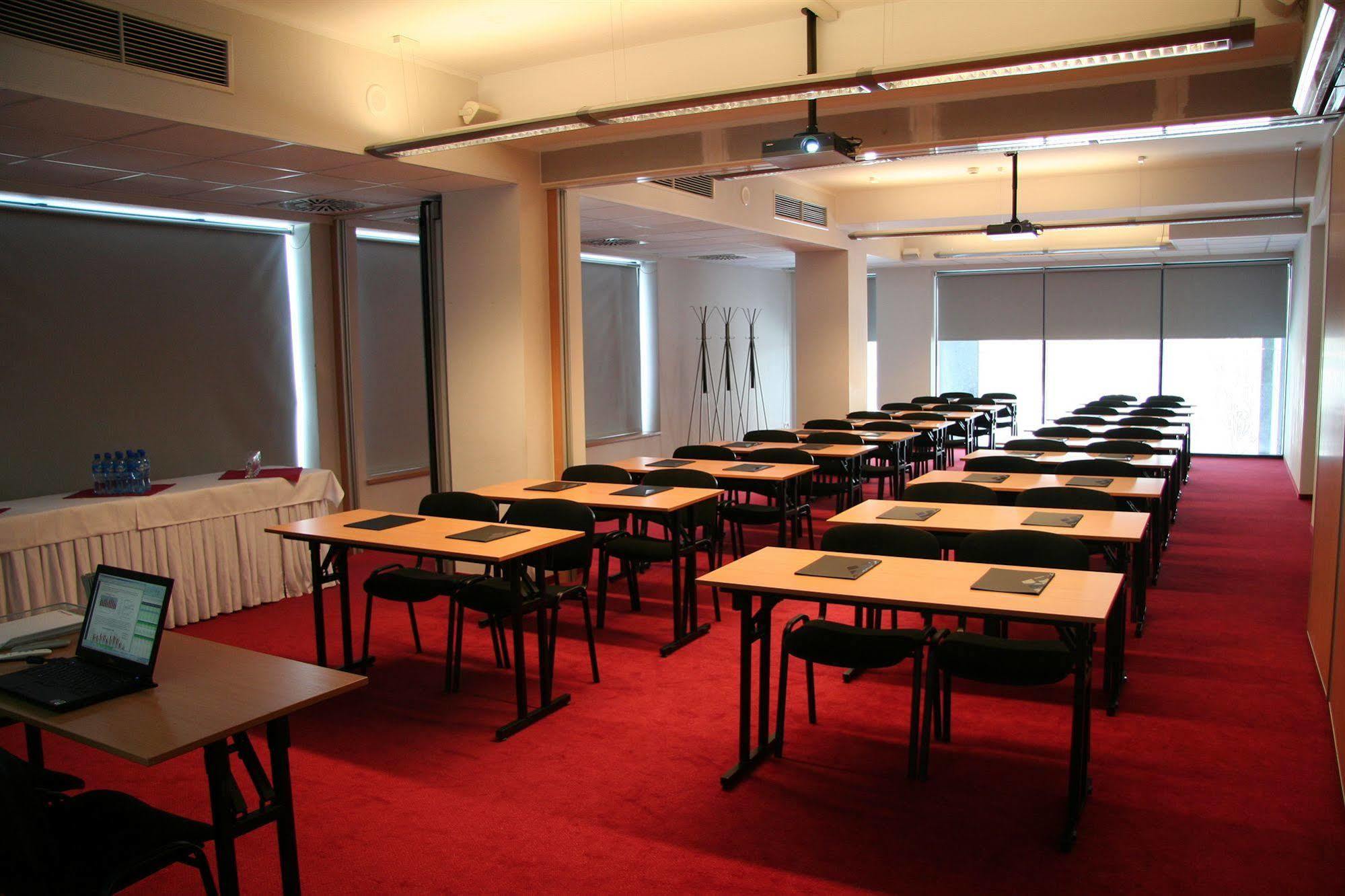 Economy Silesian Hotel Katowice Luaran gambar