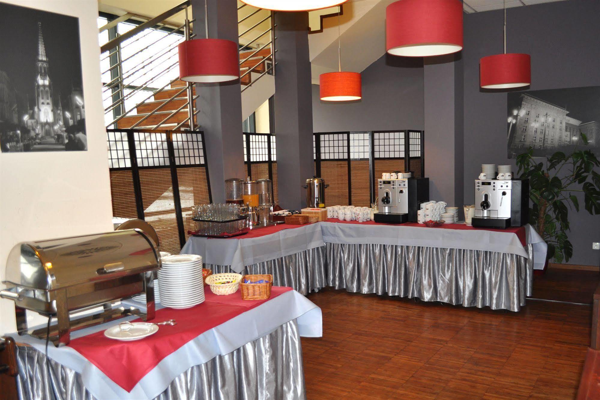 Economy Silesian Hotel Katowice Luaran gambar