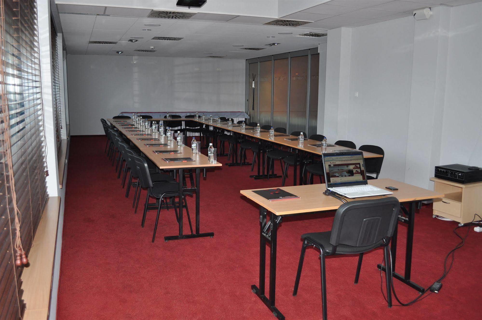 Economy Silesian Hotel Katowice Luaran gambar