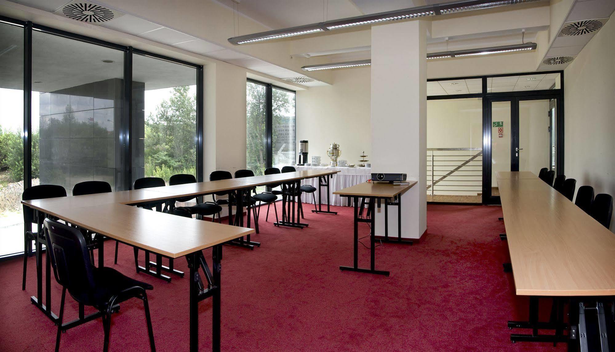 Economy Silesian Hotel Katowice Luaran gambar